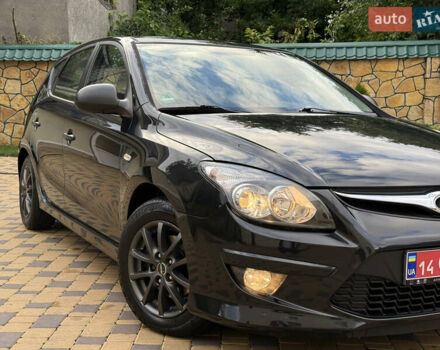 Чорний Хендай i30, об'ємом двигуна 1.4 л та пробігом 170 тис. км за 5950 $, фото 23 на Automoto.ua