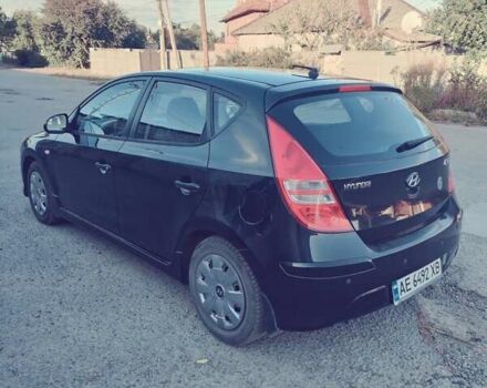Черный Хендай i30, объемом двигателя 1.4 л и пробегом 210 тыс. км за 5600 $, фото 3 на Automoto.ua