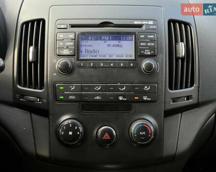 Черный Хендай i30, объемом двигателя 1.6 л и пробегом 180 тыс. км за 6700 $, фото 38 на Automoto.ua