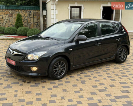 Чорний Хендай i30, об'ємом двигуна 1.4 л та пробігом 170 тис. км за 5950 $, фото 20 на Automoto.ua
