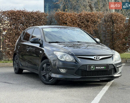 Черный Хендай i30, объемом двигателя 1.6 л и пробегом 180 тыс. км за 6700 $, фото 2 на Automoto.ua
