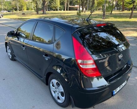 Черный Хендай i30, объемом двигателя 1.4 л и пробегом 230 тыс. км за 6100 $, фото 1 на Automoto.ua