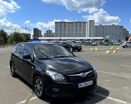 Чорний Хендай i30, об'ємом двигуна 1.6 л та пробігом 230 тис. км за 6500 $, фото 7 на Automoto.ua
