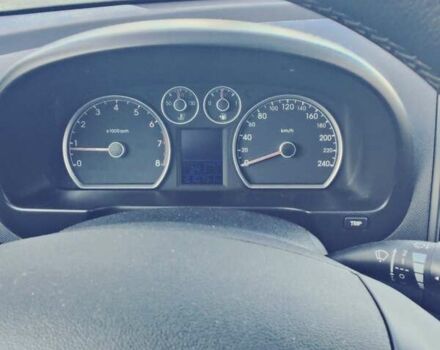 Черный Хендай i30, объемом двигателя 1.4 л и пробегом 210 тыс. км за 5600 $, фото 6 на Automoto.ua