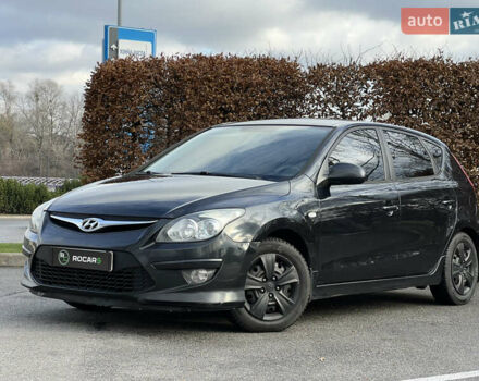 Черный Хендай i30, объемом двигателя 1.6 л и пробегом 180 тыс. км за 6700 $, фото 9 на Automoto.ua
