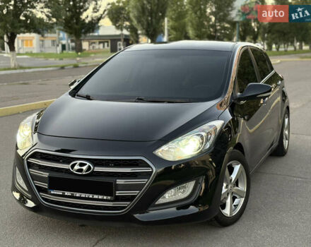 Черный Хендай i30, объемом двигателя 1.59 л и пробегом 158 тыс. км за 8888 $, фото 7 на Automoto.ua