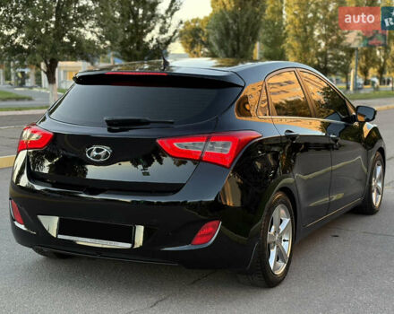 Черный Хендай i30, объемом двигателя 1.59 л и пробегом 158 тыс. км за 8888 $, фото 26 на Automoto.ua