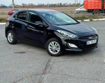 Черный Хендай i30, объемом двигателя 1.6 л и пробегом 105 тыс. км за 8999 $, фото 1 на Automoto.ua