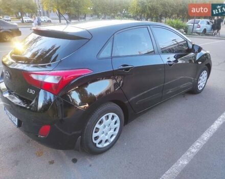 Чорний Хендай i30, об'ємом двигуна 1.6 л та пробігом 100 тис. км за 9900 $, фото 8 на Automoto.ua