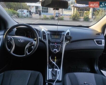 Чорний Хендай i30, об'ємом двигуна 1.6 л та пробігом 100 тис. км за 9900 $, фото 4 на Automoto.ua