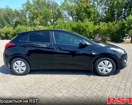 Черный Хендай i30, объемом двигателя 1.4 л и пробегом 164 тыс. км за 5999 $, фото 2 на Automoto.ua