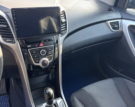 Чорний Хендай i30, об'ємом двигуна 1.58 л та пробігом 160 тис. км за 10900 $, фото 15 на Automoto.ua