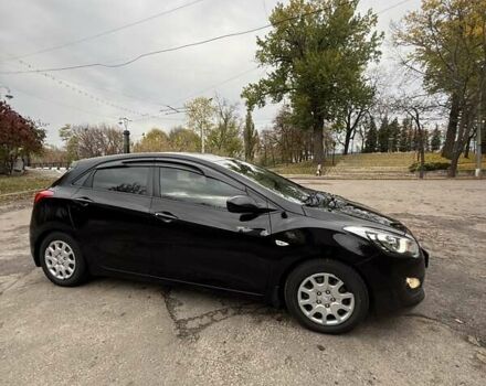 Черный Хендай i30, объемом двигателя 1.58 л и пробегом 110 тыс. км за 8500 $, фото 3 на Automoto.ua