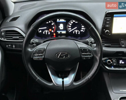 Черный Хендай i30, объемом двигателя 1.4 л и пробегом 97 тыс. км за 15300 $, фото 25 на Automoto.ua
