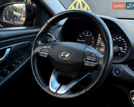 Черный Хендай i30, объемом двигателя 1.35 л и пробегом 97 тыс. км за 16200 $, фото 13 на Automoto.ua