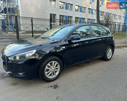 Черный Хендай i30, объемом двигателя 1.6 л и пробегом 66 тыс. км за 12800 $, фото 1 на Automoto.ua