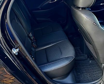 Черный Хендай i30, объемом двигателя 1.4 л и пробегом 97 тыс. км за 14500 $, фото 7 на Automoto.ua