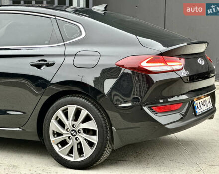 Черный Хендай i30, объемом двигателя 1.4 л и пробегом 97 тыс. км за 15300 $, фото 8 на Automoto.ua