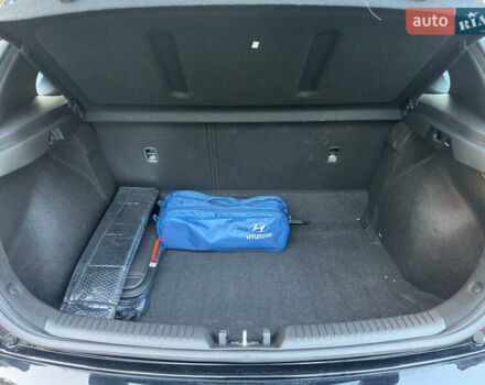 Черный Хендай i30, объемом двигателя 1.6 л и пробегом 66 тыс. км за 12800 $, фото 29 на Automoto.ua