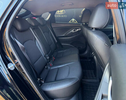 Черный Хендай i30, объемом двигателя 1.35 л и пробегом 97 тыс. км за 16200 $, фото 9 на Automoto.ua
