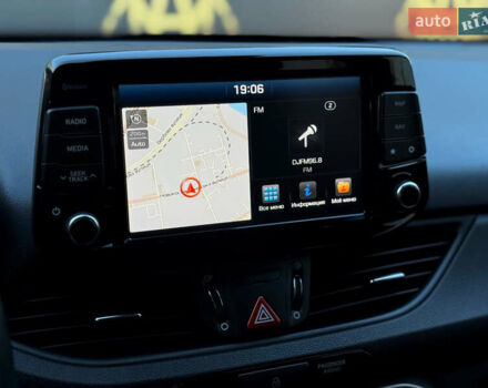 Черный Хендай i30, объемом двигателя 1.35 л и пробегом 97 тыс. км за 16200 $, фото 22 на Automoto.ua