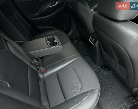 Черный Хендай i30, объемом двигателя 1.4 л и пробегом 97 тыс. км за 15300 $, фото 37 на Automoto.ua