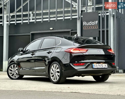 Черный Хендай i30, объемом двигателя 1.4 л и пробегом 97 тыс. км за 15300 $, фото 6 на Automoto.ua