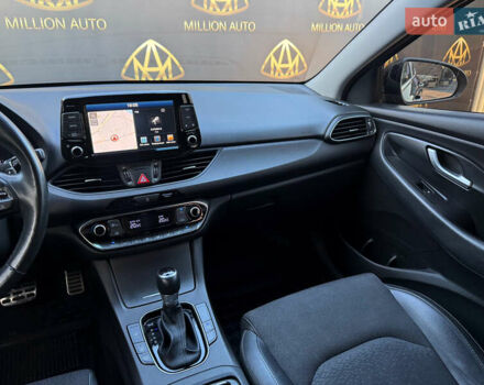 Черный Хендай i30, объемом двигателя 1.35 л и пробегом 97 тыс. км за 16200 $, фото 16 на Automoto.ua
