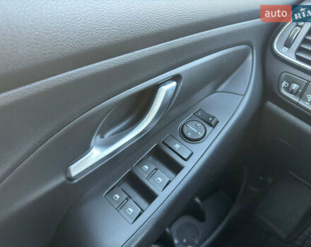 Черный Хендай i30, объемом двигателя 1.6 л и пробегом 66 тыс. км за 12800 $, фото 15 на Automoto.ua