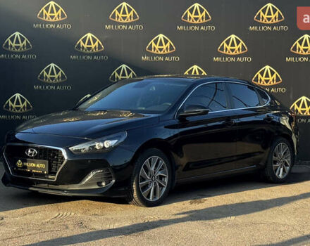Черный Хендай i30, объемом двигателя 1.35 л и пробегом 97 тыс. км за 16200 $, фото 2 на Automoto.ua
