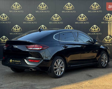 Черный Хендай i30, объемом двигателя 1.35 л и пробегом 97 тыс. км за 16200 $, фото 5 на Automoto.ua
