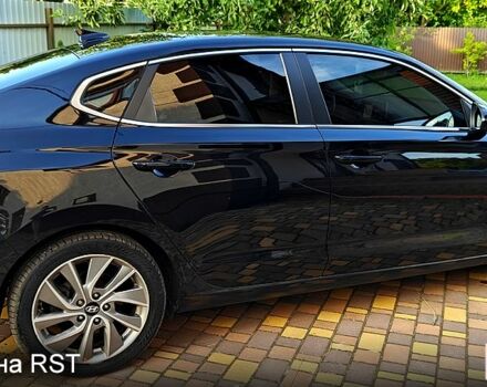 Черный Хендай i30, объемом двигателя 1.4 л и пробегом 97 тыс. км за 14500 $, фото 3 на Automoto.ua