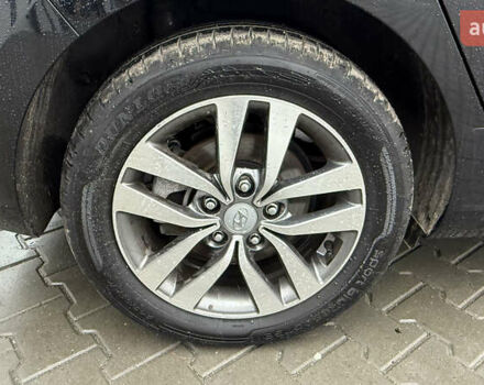 Черный Хендай i30, объемом двигателя 1.35 л и пробегом 177 тыс. км за 13300 $, фото 22 на Automoto.ua