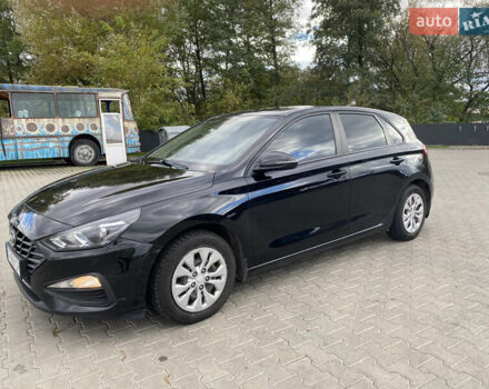 Черный Хендай i30, объемом двигателя 1.5 л и пробегом 171 тыс. км за 16800 $, фото 3 на Automoto.ua