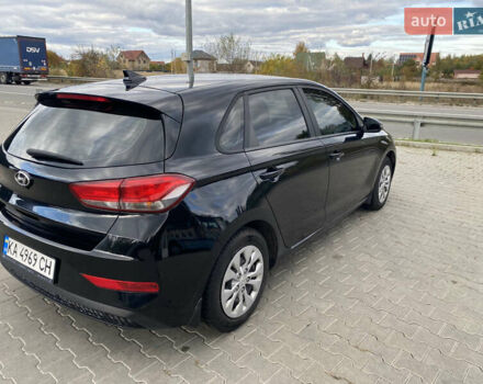 Черный Хендай i30, объемом двигателя 1.5 л и пробегом 171 тыс. км за 16800 $, фото 5 на Automoto.ua