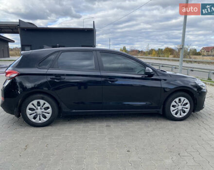 Черный Хендай i30, объемом двигателя 1.5 л и пробегом 171 тыс. км за 16800 $, фото 1 на Automoto.ua