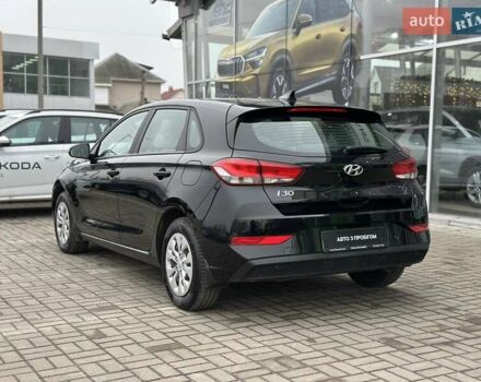 Черный Хендай i30, объемом двигателя 1.5 л и пробегом 50 тыс. км за 16900 $, фото 9 на Automoto.ua