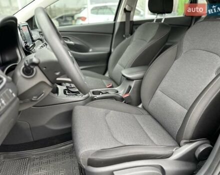 Черный Хендай i30, объемом двигателя 1.5 л и пробегом 50 тыс. км за 16900 $, фото 16 на Automoto.ua