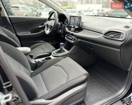 Черный Хендай i30, объемом двигателя 1.5 л и пробегом 50 тыс. км за 16900 $, фото 17 на Automoto.ua