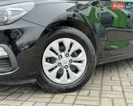 Черный Хендай i30, объемом двигателя 1.5 л и пробегом 50 тыс. км за 16900 $, фото 7 на Automoto.ua