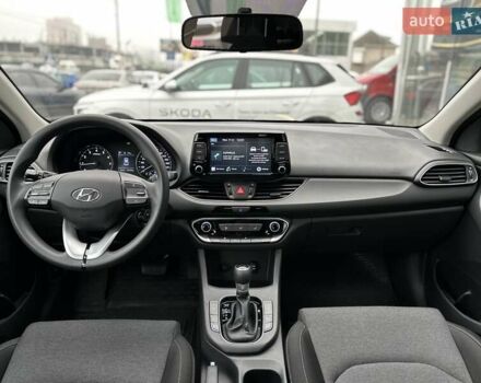 Черный Хендай i30, объемом двигателя 1.5 л и пробегом 50 тыс. км за 16900 $, фото 21 на Automoto.ua