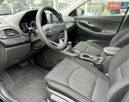 Черный Хендай i30, объемом двигателя 1.5 л и пробегом 50 тыс. км за 16900 $, фото 15 на Automoto.ua