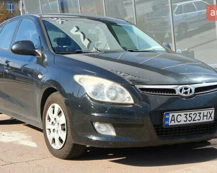 Черный Хендай i30, объемом двигателя 1.6 л и пробегом 228 тыс. км за 5200 $, фото 6 на Automoto.ua