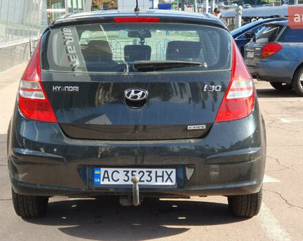 Черный Хендай i30, объемом двигателя 1.6 л и пробегом 228 тыс. км за 6200 $, фото 5 на Automoto.ua