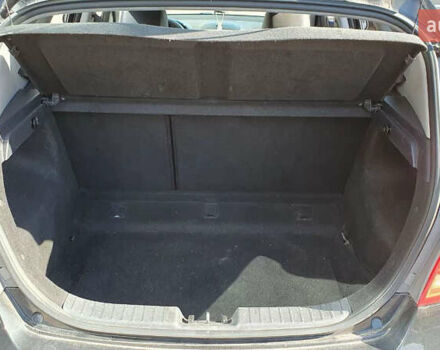 Черный Хендай i30, объемом двигателя 1.6 л и пробегом 228 тыс. км за 5200 $, фото 13 на Automoto.ua