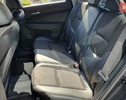 Черный Хендай i30, объемом двигателя 1.6 л и пробегом 228 тыс. км за 6200 $, фото 14 на Automoto.ua