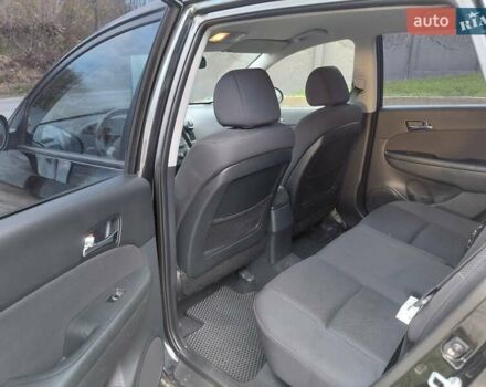 Черный Хендай i30, объемом двигателя 1.59 л и пробегом 198 тыс. км за 6400 $, фото 8 на Automoto.ua