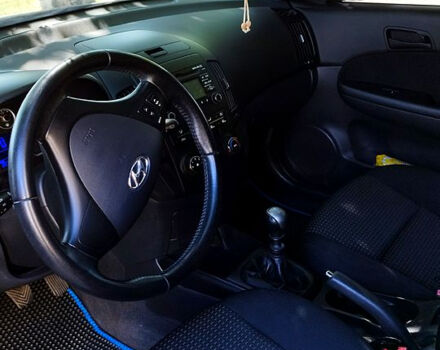 Черный Хендай i30, объемом двигателя 1.6 л и пробегом 207 тыс. км за 6450 $, фото 10 на Automoto.ua