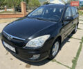 Черный Хендай i30, объемом двигателя 1.59 л и пробегом 226 тыс. км за 6500 $, фото 2 на Automoto.ua