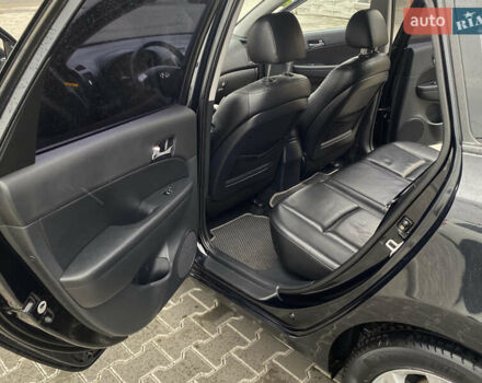 Черный Хендай i30, объемом двигателя 1.58 л и пробегом 341 тыс. км за 6200 $, фото 43 на Automoto.ua